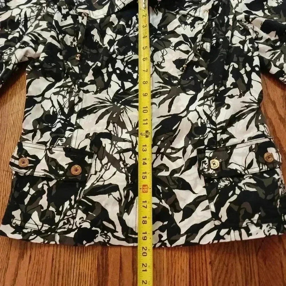 ST JOHN Womens Jacket Size 12 Full Zip Floral Black White - Picture 7 of 9